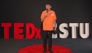 Andreas Ramos speaks at TEDx CSTU 2025 on the coming impact of agentic AI